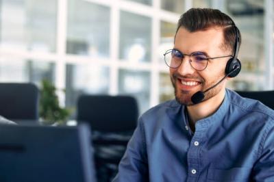 commercial-marketing-homme-baraki-alger-algerie