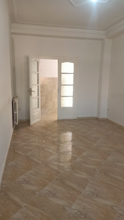 Location Appartement F3 Alger Birkhadem