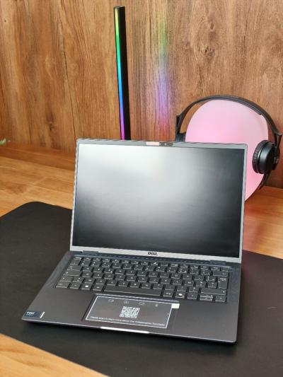 Laptop DELL LATITUDE 7450 14" (Intel Core Ultra 7 165U / 32 GB RAM / 512GB NVMe SSD)