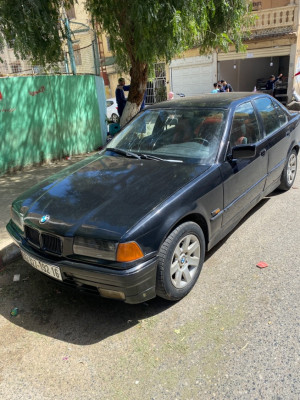 berline-bmw-serie-3-1992-ain-naadja-alger-algerie