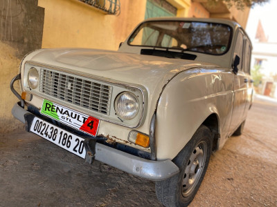 voitures-renault-r4-1986-good-saida-algerie