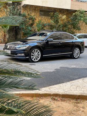 voitures-volkswagen-passat-2018-r-line-dely-brahim-alger-algerie