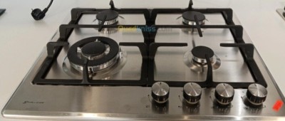 Promotion plaque de cuisson SCHALLENGE noir et inox 4 feux E