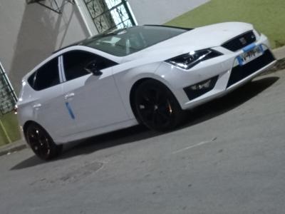 سيارات-seat-leon-2015-linea-r-مستغانم-الجزائر