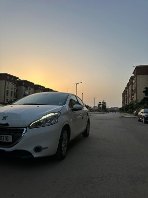 citadine-peugeot-208-2013-allure-bordj-el-kiffan-alger-algerie