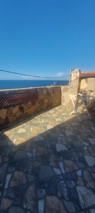 بيع شقة طابق فيلا 3 غرف تيبازة شرشال