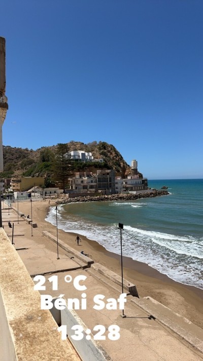 كراء للعطل فيلا عين تيموشنت بني صاف