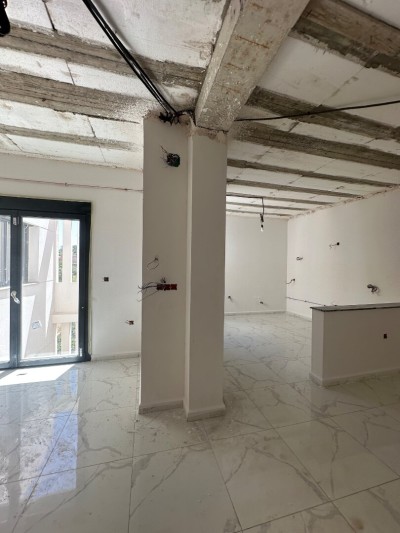 بيع شقة 5 غرف تلمسان تلمسان