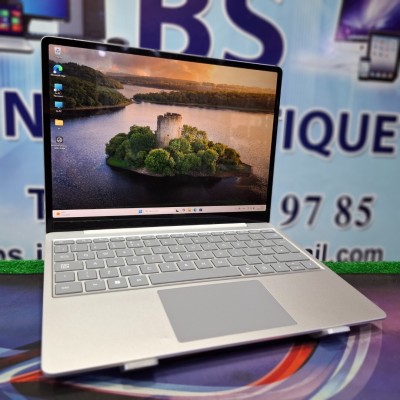 Microsoft Surface laptop go 3 i5 1235U 16GO RAM 256SSD 12.5 tactile 