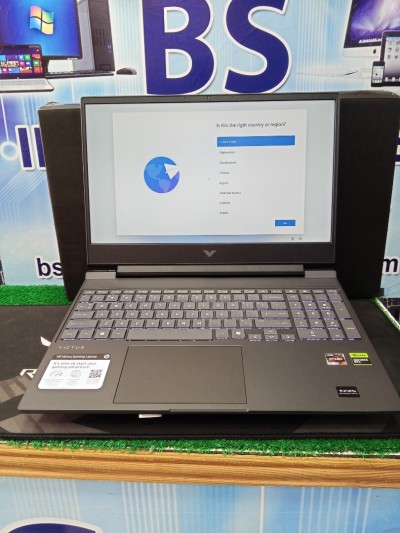 HP victus 15 Ryzen 7 745HS RAM 16GB 512SSD RTX 4050 6G écran 15.6144hz jamais utilisé