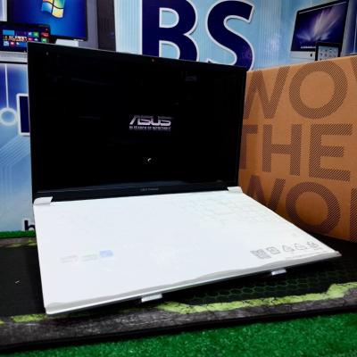 ASUS VIVOBOOK 15 OLED AMD RYZEN 9 5900HX 16GO RAM 512SSD 15.6 FHD OLED RTX 3050 04GO GDDR6