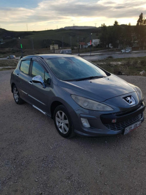 moyenne-berline-peugeot-308-2008-hanancha-souk-ahras-algerie