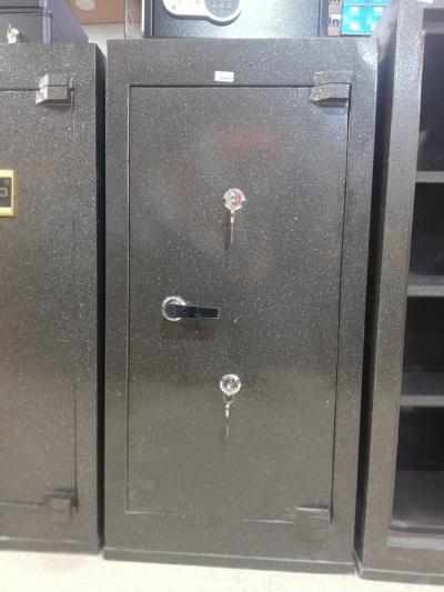 Coffre fort blindé 1.20m Double clés (ouverture porte 180 degrés) 