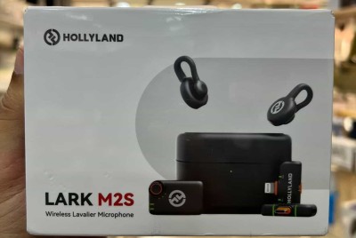 HOLLYLAND LARK M2S ULTIMATE COMBO - MICROPHONE SANS FIL - ULTRA-C - 2TX + 2RX + RX CAMERA - 2,4 GHZ