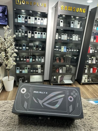 ASUS ROG Ally X 2024 , AMD Ryzen Z1 Extreme, 24GB, 1TB, 7" 120Hz