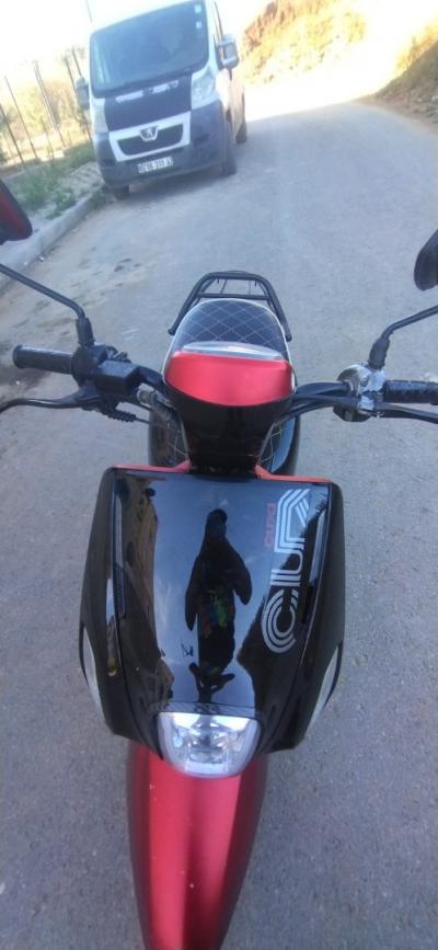 motos-scooters-couxi-2022-hadjout-tipaza-algerie