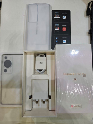 Huawei P60 Pro Recoco pearl Neuf jamais utilisé