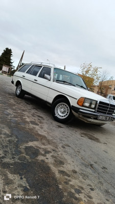 large-sedan-mercedes-classe-e-1985-tlemcen-algeria