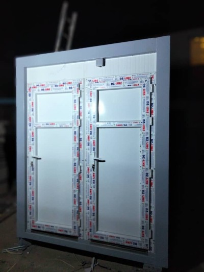 Cabine préfabriqués wc 2x1.5 2 sièges