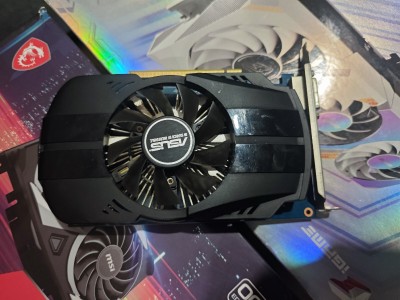 GT 1030 2GB ASUS PHONEIX  