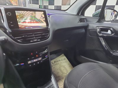 Peugeot 208 2019 Tech Vision