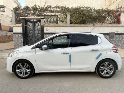 citadine-peugeot-208-2015-allure-bir-el-djir-oran-algerie