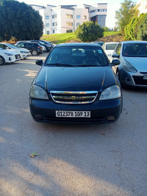 voitures-chevrolet-optra-4-portes-2009-tlemcen-algerie