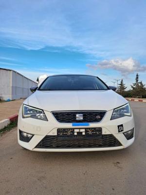 moyenne-berline-seat-leon-2016-fr15-tighennif-mascara-algerie