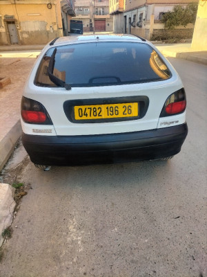 voitures-renault-megane-1-1996-ksar-boukhari-medea-algerie