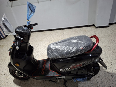 motos-et-scooters-vms-cuxi-2024-chlef-algerie