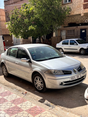 voitures-renault-megane-2-classique-2009-tiaret-algerie