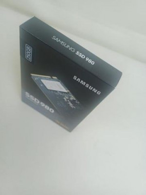 Samsung 980 - 250 Go SSD NVMe M.2, PCIe 3.0 - Disque Interne