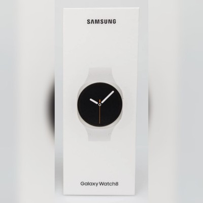 SAMSUNG GALAXY WATCH 8 - SMARTWATCH 44 MM - AMOLED 1.34" - ÉTANCHE - WI-FI - BLUETOOTH - SILVER SM-L330NDAAXEF
