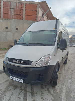 عربة-نقل-iveco-c15-2013-برج-بوعريريج-الجزائر