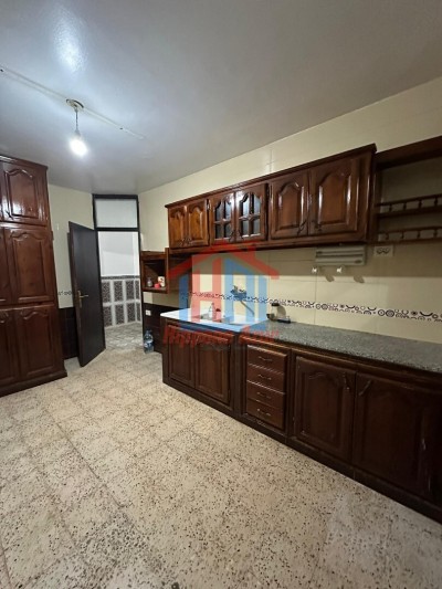 Sell Apartment F4 Annaba Annaba
