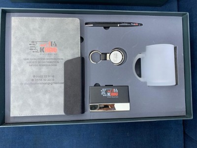 Pack cadeaux fin d'année Sac tot bag, agenda, sylo, mug, coffrets....