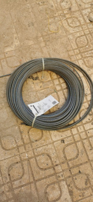 Cable en acier