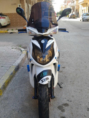 motos-scooters-sym-sr-2017-ouled-yaich-blida-algerie