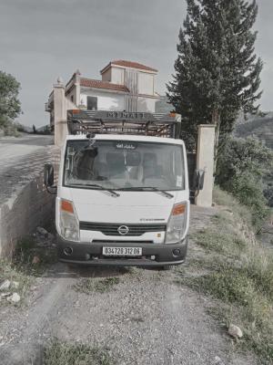 شاحنة-nissan-chester-2012-برباشة-بجاية-الجزائر