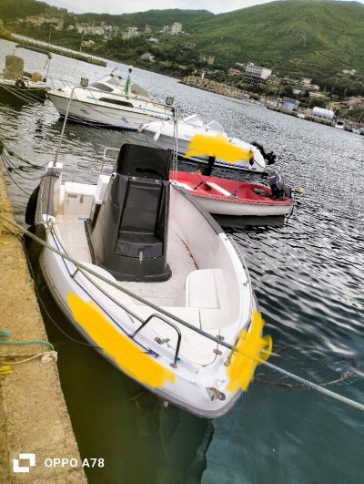 bateaux-rigide-bateau-bejaia-algerie