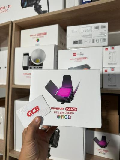 ZHIYUN FIVERAY M20C COMBO(PLM103-BLACK)Powerful Pocket Fill light 