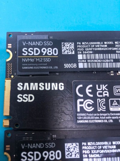 SAMSUNG SSD 980 500 Go - MZ-V8V500