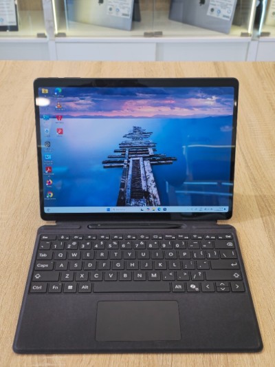 TABLETTE SURFACE PRO 11 2IN1 2024 SNAPDRAGON X ELITE 12-CORE 16G  1T 13'' TACTIL 2K +CLAVIER+ STIYLO