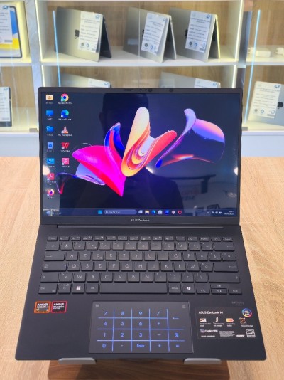 (VENDU) ASUS ZENBOOK 14 AMD RYZEN AI 7 350W 32G 1T SSD 14'' OLED 3K WIN11