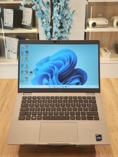 Dell Latitude 5340 i7-1365U 32Go DDR5 256GB NVMe 14" FHD+ IPS