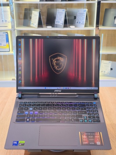MSI VECTOR 16HX AI A2XWIG 2025 ULTRA 9 255HX 32G 1T SSD RTX 5080 16G 16" QHD 240HZ