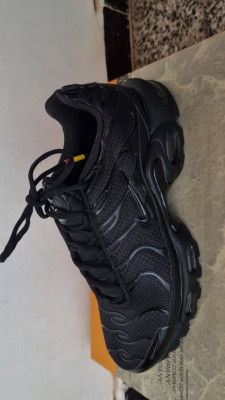 sneakers-tn-2023-black-bab-ezzouar-alger-algeria