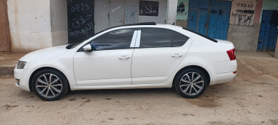 berline-skoda-octavia-2016-edition-birine-djelfa-algerie