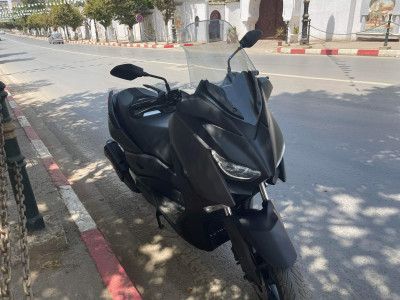 motos-scooters-yamaha-x-max-2019-medea-algerie