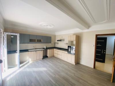 كراء شقة 4 غرف الجزائر العاشور